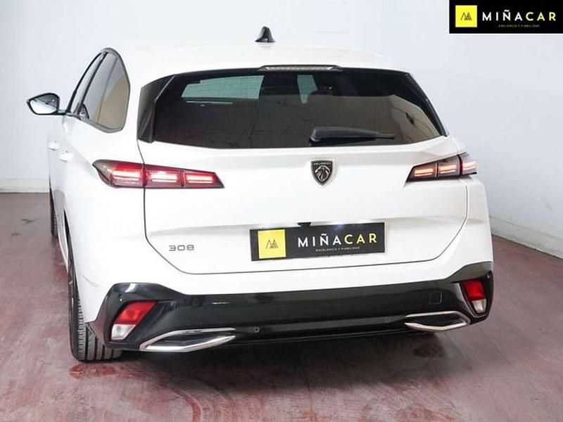 Usado Peugeot 308 SW Allure 131 CV (96 kW) 2023 Blanco Familiar