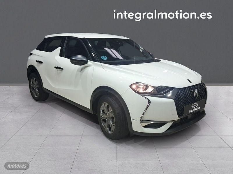 Usado DS Automobiles DS3 So Chic 110 CV (80 kW) 2021 Blanco SUV