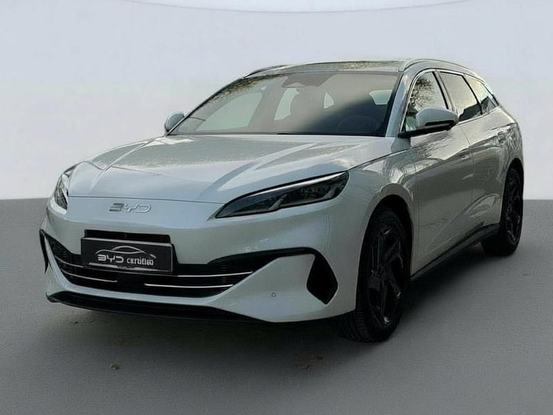 Usado BYD Seal Comfort 212 CV (155 kW) 2025 Blanco