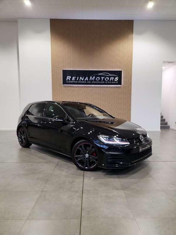 Usado VW Golf VII GTI 230 CV (169 kW) 2018 Negro Utilitario
