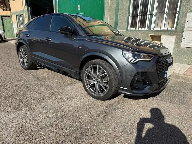 Usado Audi Q3 Sportback 150 CV (110 kW) 2021 Gris / plata SUV