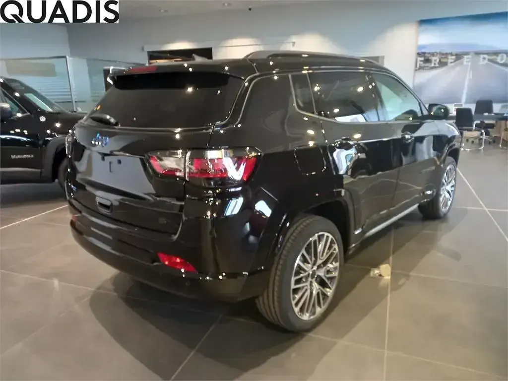 Nuevo Jeep Compass Summit 241 CV (177 kW) 2025 Negro SUV