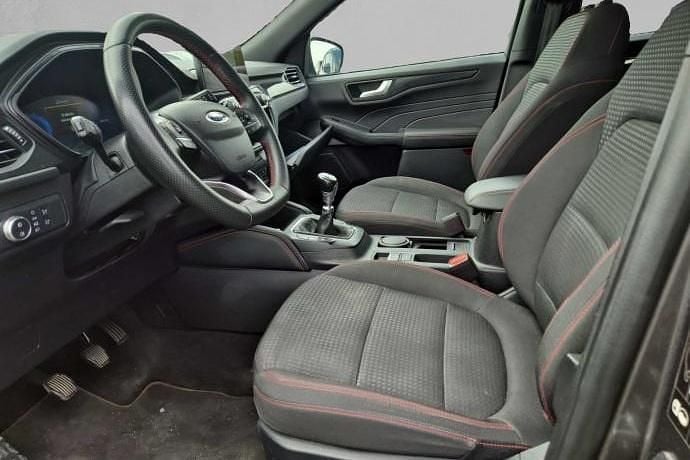Usado Ford Kuga ST-Line 120 CV (88 kW) 2022 Gris SUV
