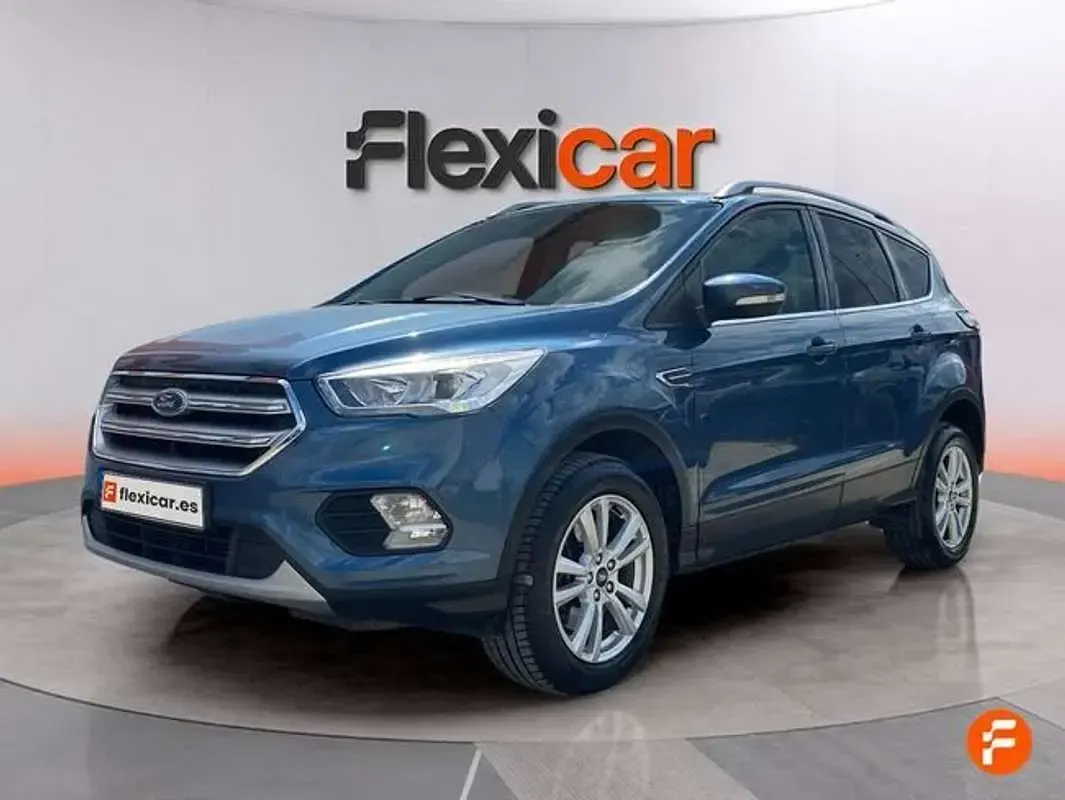 Usado Ford Kuga Trend 150 HP (110 kW) 2019 Cinzento SUV