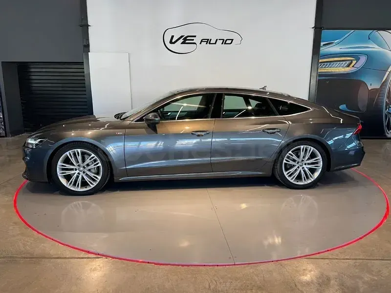 Usado Audi A7 Sportback S-Line 286 CV (210 kW) 2019 Gris / plata Utilitario