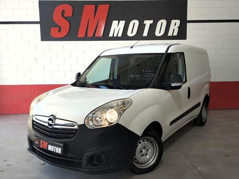Usado Opel Combo 105 CV (77 kW) 2016 Blanco Monovolumen