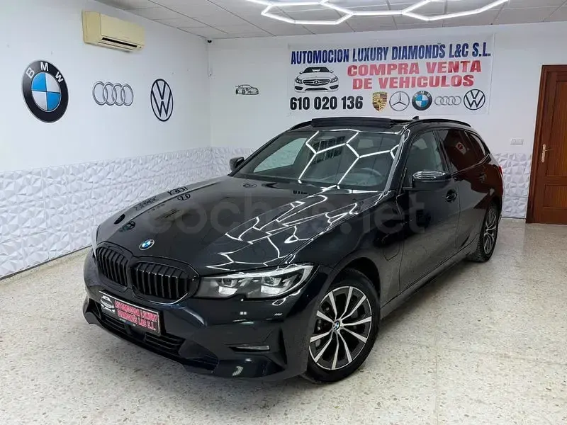 Usado BMW 330e Comfort Edition 292 CV (214 kW) 2021 Negro Familiar