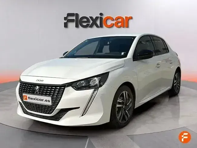 Usado Peugeot 208 Allure 100 CV (73 kW) 2023 Blanco Utilitario