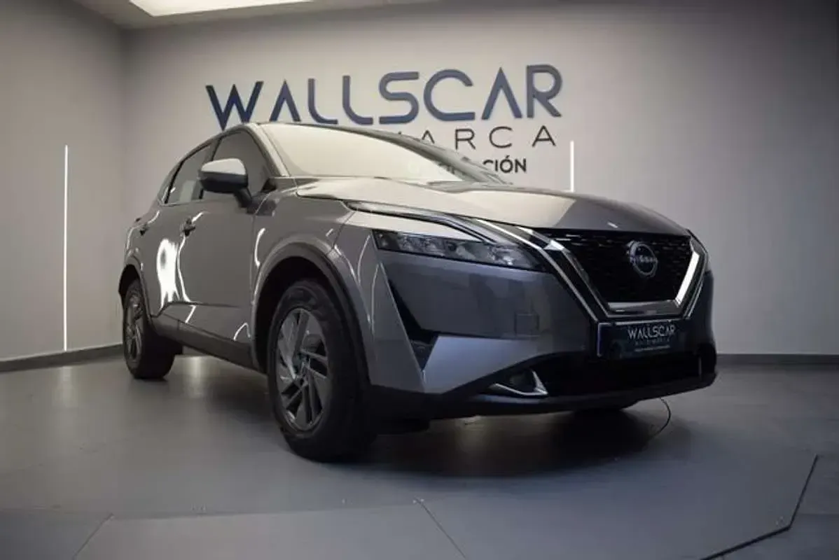 Usado Nissan Qashqai Acenta 158 CV (116 kW) 2024 Gris SUV