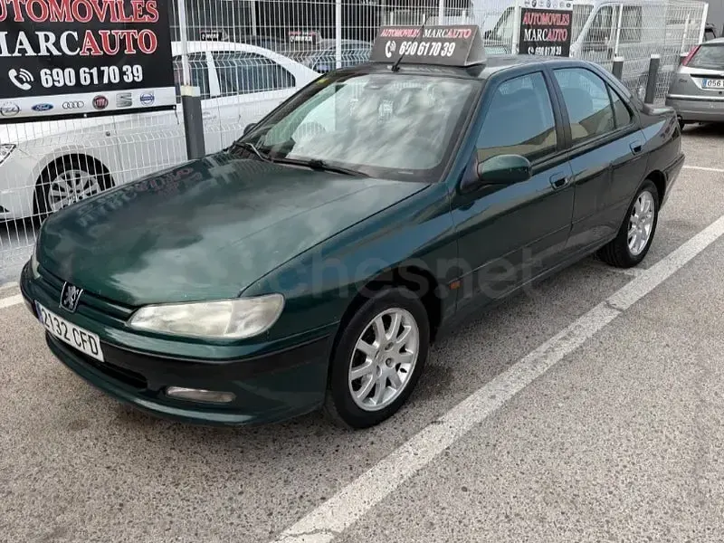 Usado Peugeot 406 110 CV (80 kW) 2003 Verde Berlina