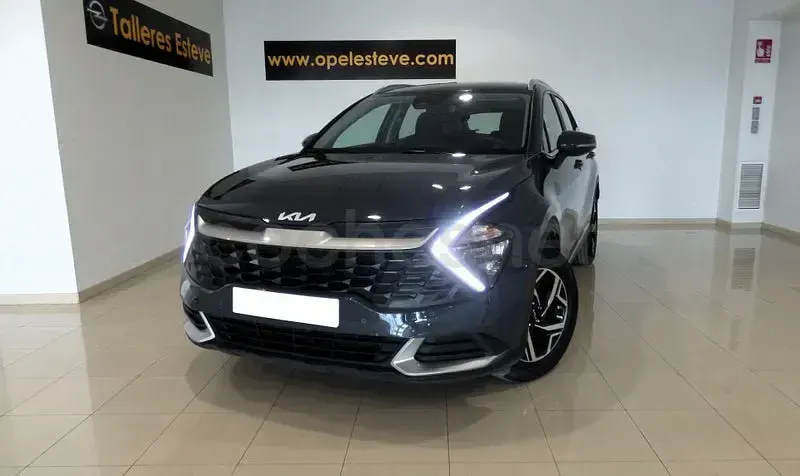 Usado Kia Sportage 160 CV (117 kW) 2025 Gris / plata SUV
