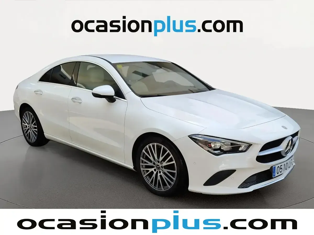 Usado Mercedes CLA180 136 CV (100 kW) 2020 Blanco Coupe