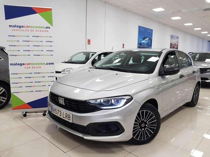 Usado Fiat Tipo 99 CV (72 kW) 2021 Plateado Utilitario