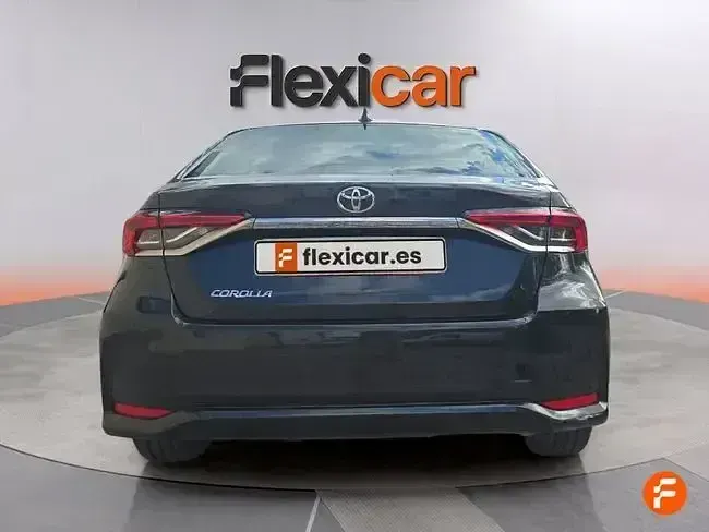Usado Toyota Corolla Active 140 CV (102 kW) 2023 Negro
