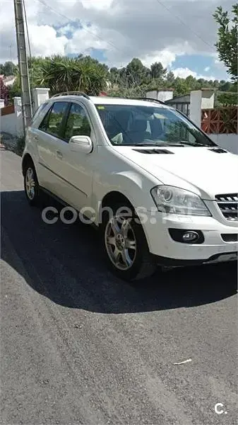 Usado Mercedes ML420 306 CV (225 kW) 2007 Blanco SUV
