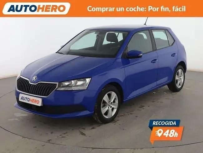 Usado Skoda Fabia Ambition 75 HP (55 kW) 2018 Sedan
