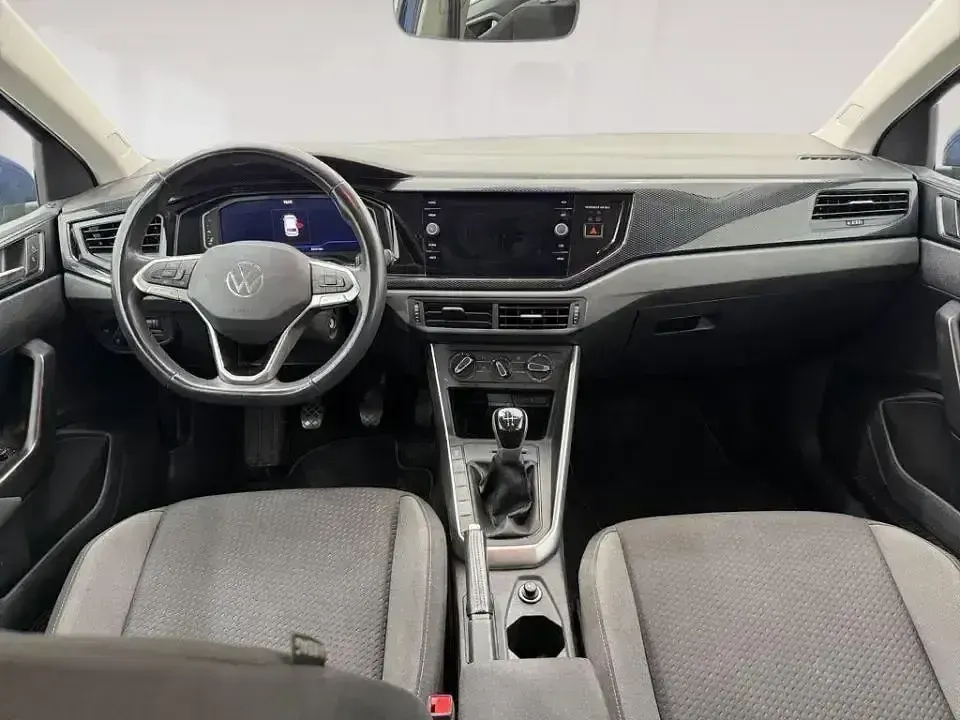 Usado VW Polo Life 95 CV (69 kW) 2022 Azul Utilitario