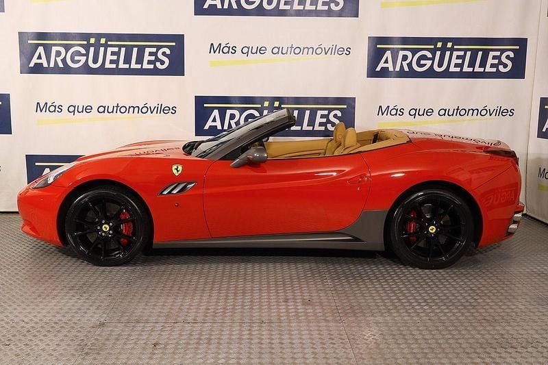 Usado Ferrari California 460 CV (338 kW) 2011 Rojo Descapotable