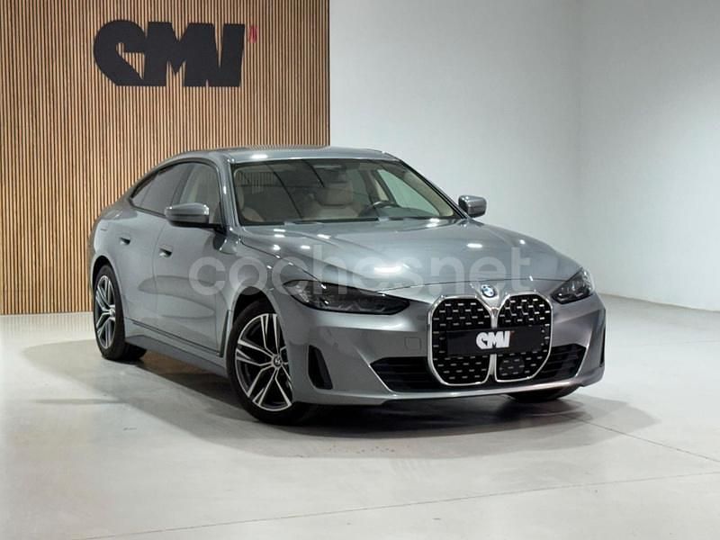 Gris / plata Usado 2022 BMW 420 Comfort Edition Coupe | 35.980 € (Precio justo) - Imagen 1/4