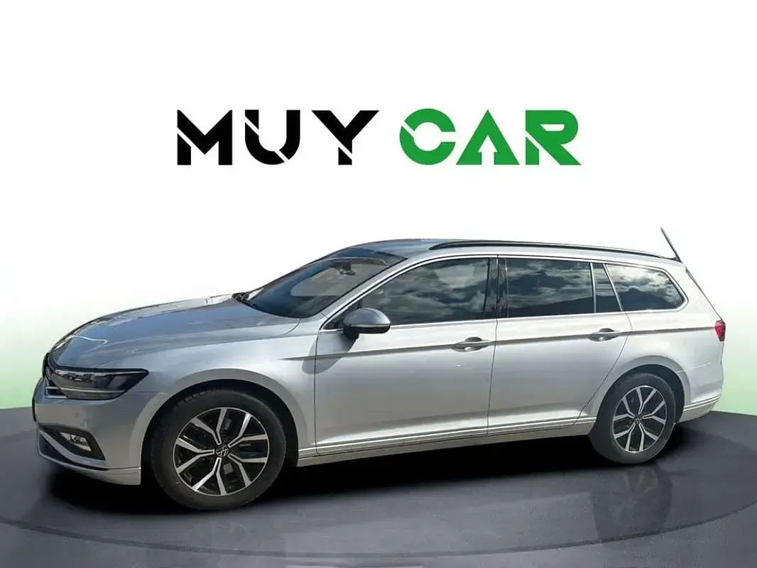 Usado VW Passat Executive 122 CV (89 kW) 2023 Gris Familiar
