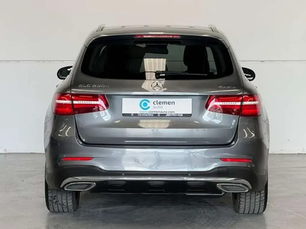 Usado Mercedes GLC250 AMG line 204 CV (150 kW) 2016 Gris SUV