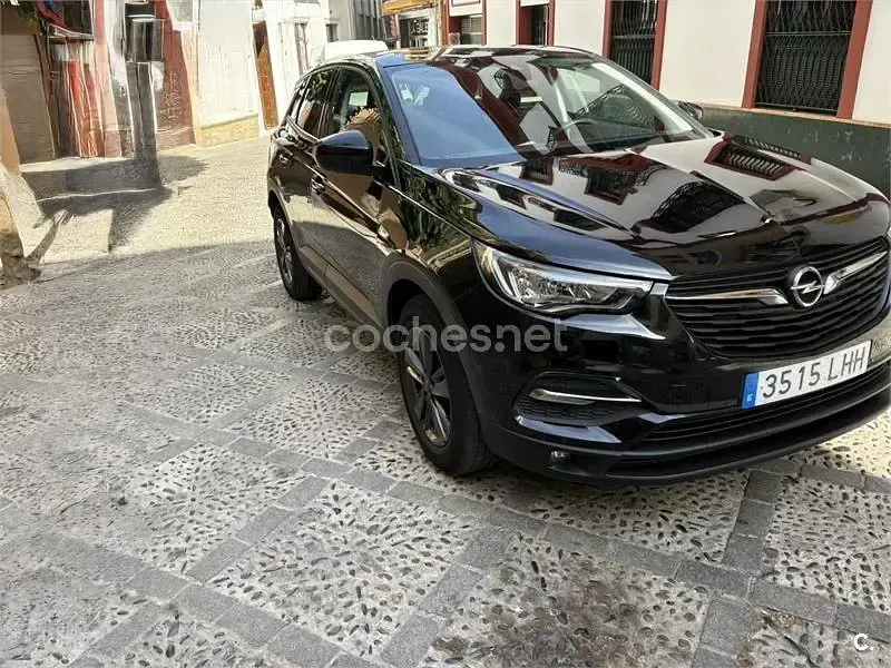 Usado Opel Grandland X 130 CV (95 kW) 2020 Negro SUV