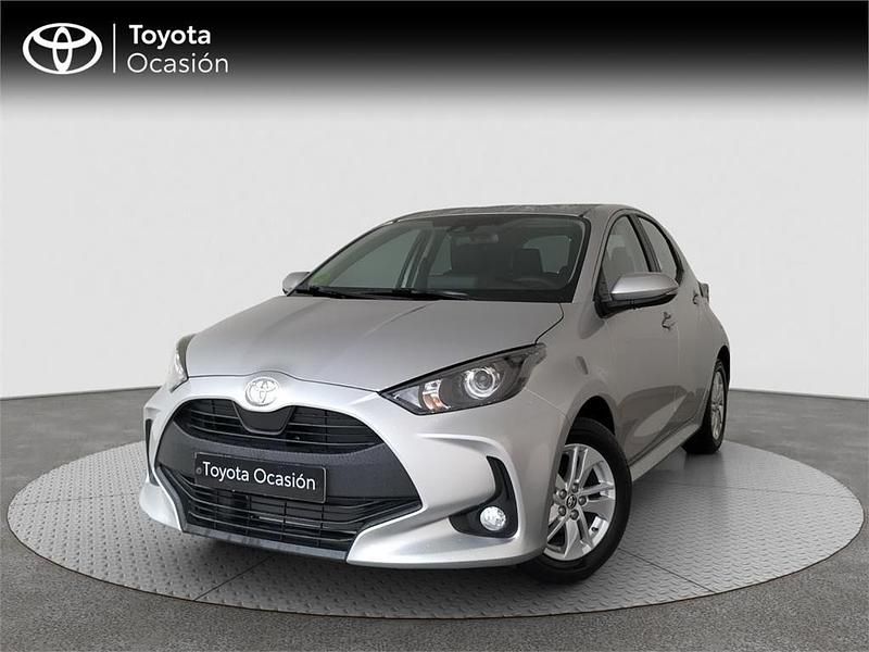 Gris Usado 2025 Toyota Yaris Edition Monovolumen | 18.600 € (Buen precio) - Imagen 1/4