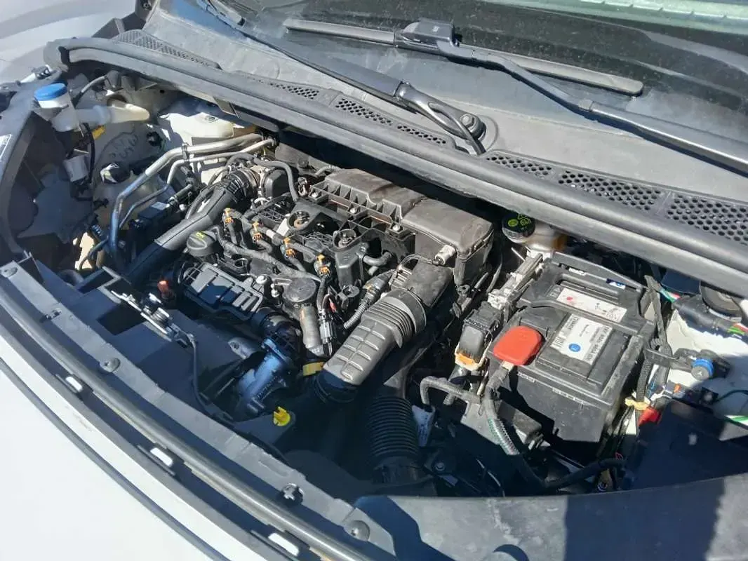 Usado Peugeot Partner S 102 CV (75 kW) 2022 Blanco Monovolumen