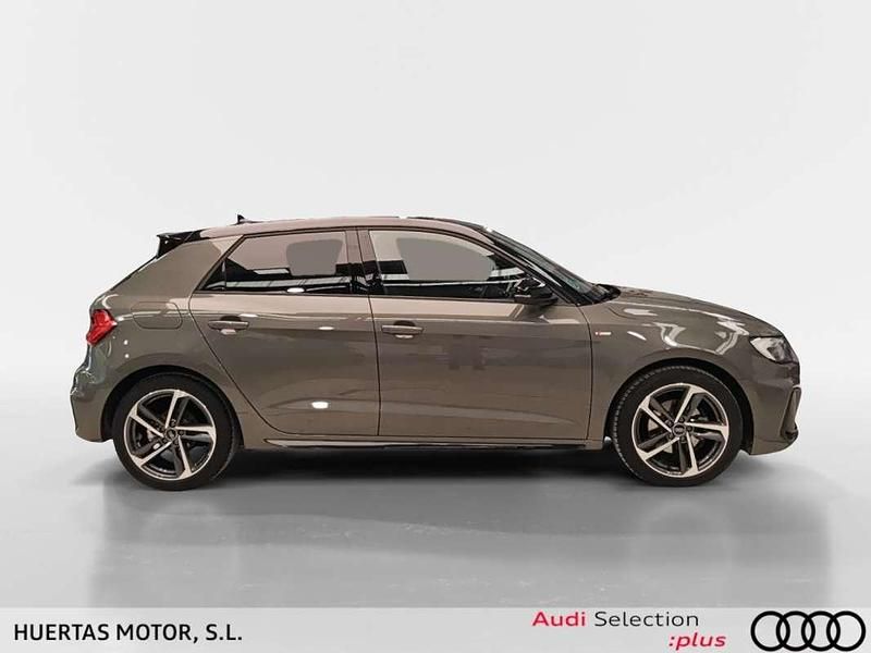 Usado Audi A1 116 CV (85 kW) 2025 Gris SUV