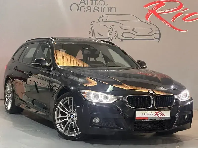 Begagnad BMW 320 184 HK (135 kW) 2015 Svart Kombi