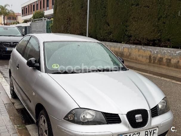 Usado Seat Ibiza Stella 64 CV (47 kW) 2002 Gris / plata Utilitario