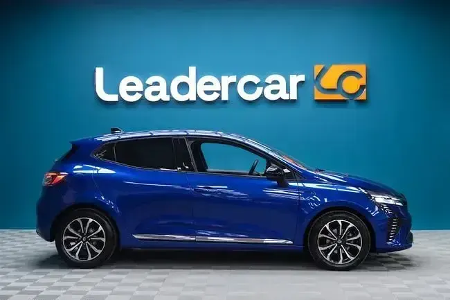 Usado Renault Clio V Techno 91 CV (66 kW) 2025 Azul Berlina