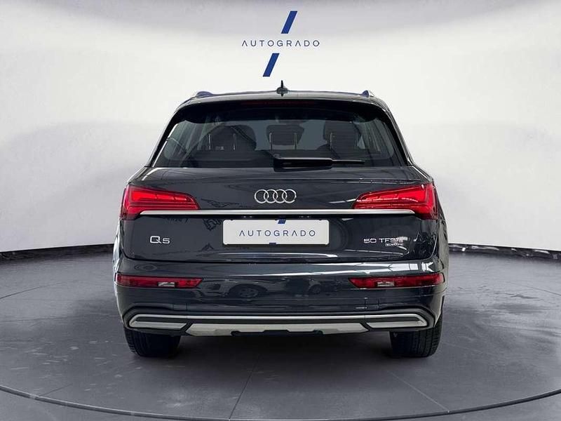 Usado Audi Q5 Advanced 299 HP (219 kW) 2023 Cinzento SUV