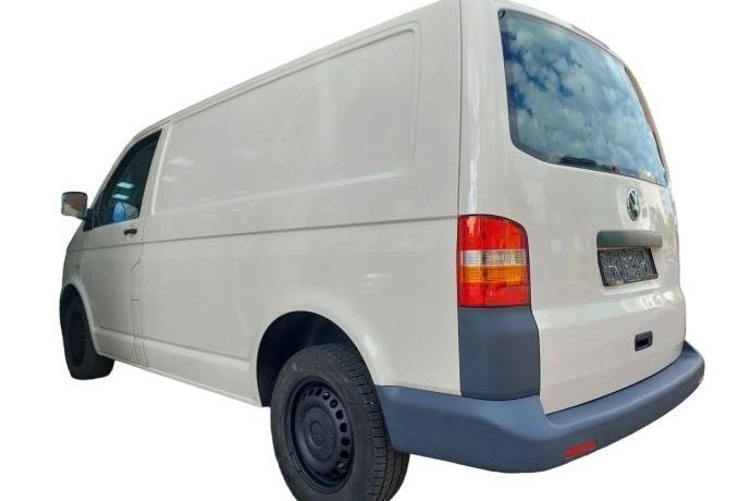 Usado VW T5 84 CV (61 kW) 2009 Blanco Van