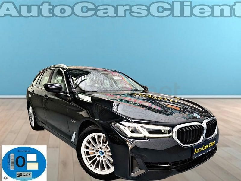 Usado BMW 530e Comfort Edition 292 CV (214 kW) 2022 Negro Familiar