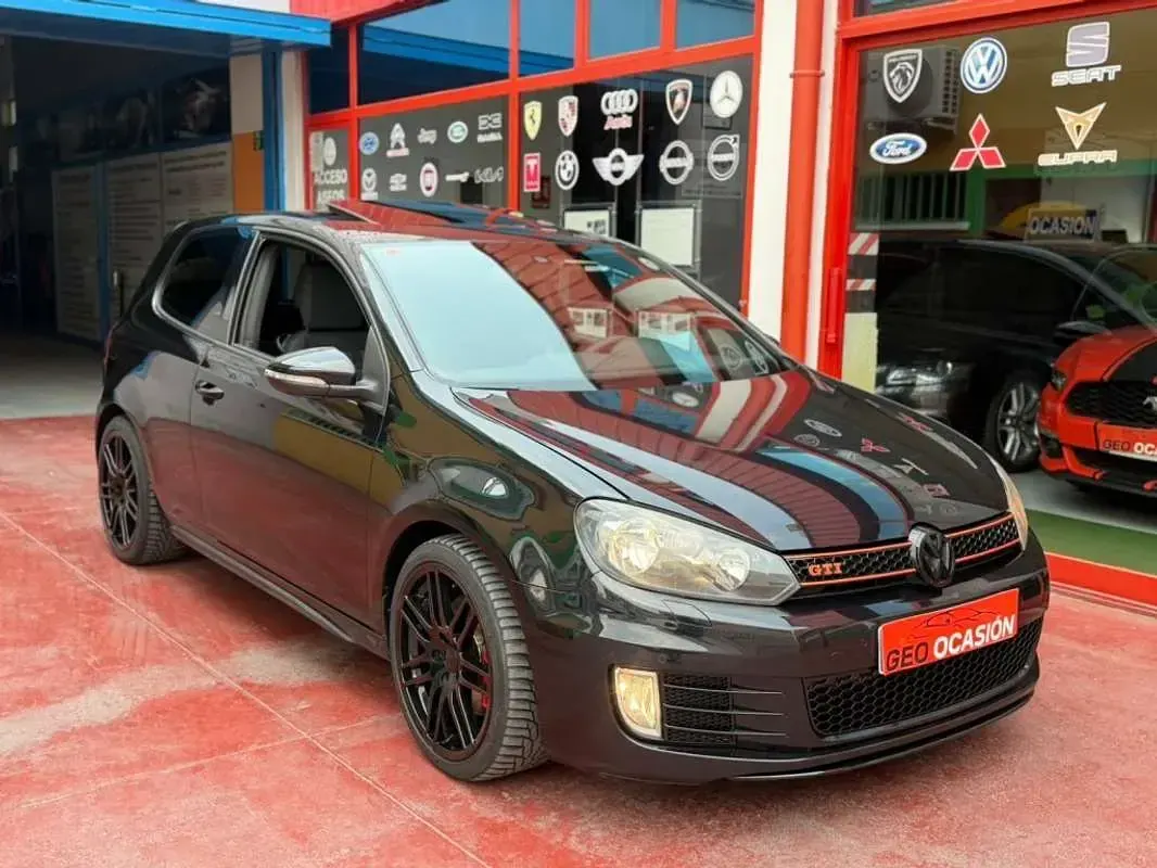 Usado VW Golf VI GTI 211 CV (155 kW) 2009 Negro Utilitario