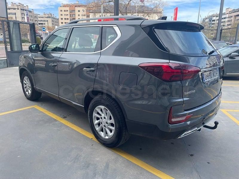 Usado Ssangyong (KGM) Rexton 202 CV (148 kW) 2022 Gris / plata SUV