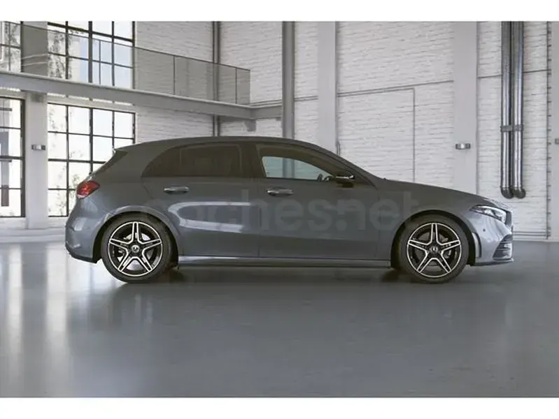 Usado Mercedes A200 163 CV (119 kW) 2022 Gris / plata Berlina