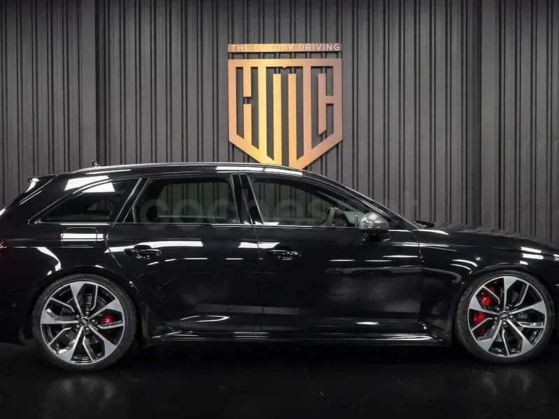 Usado Audi RS4 Sport 450 CV (330 kW) 2018 Negro Familiar