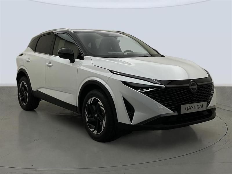 Nuevo Nissan Qashqai N-Connecta 158 CV (116 kW) 2025 Kori white + black SUV