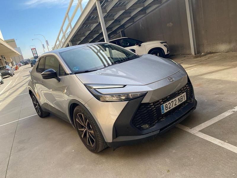 Usado Toyota C-HR Advance 140 CV (102 kW) 2025 Gris SUV