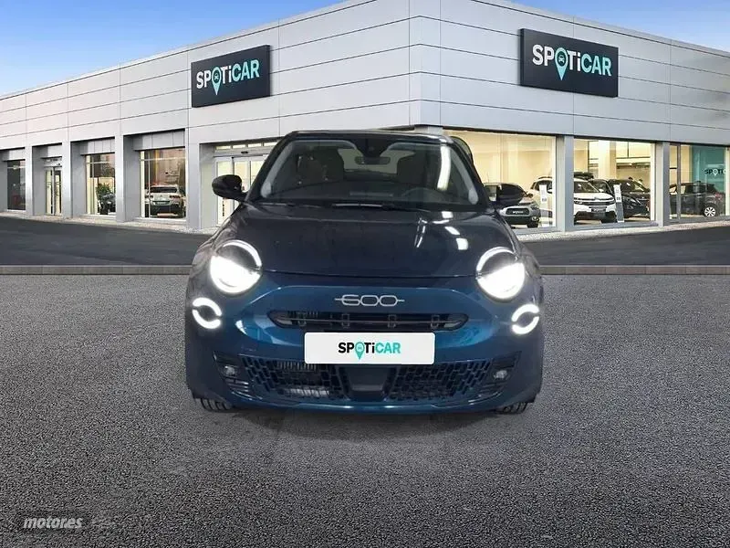 Usado Fiat 600 100 CV (73 kW) 2025 Verde SUV