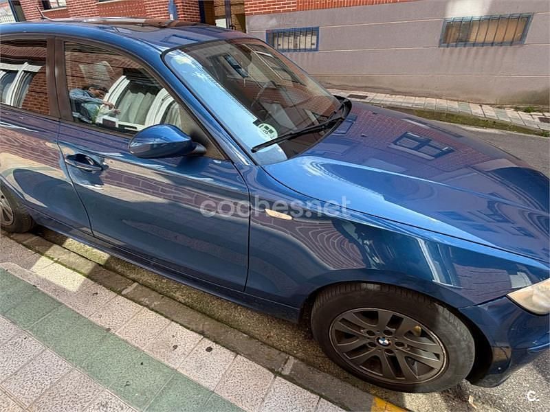 Usado BMW 118 122 CV (89 kW) 2006 Azul Utilitario