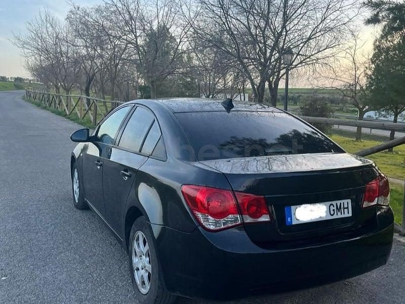 Usado Chevrolet Cruze LS 150 CV (110 kW) 2009 Negro Berlina
