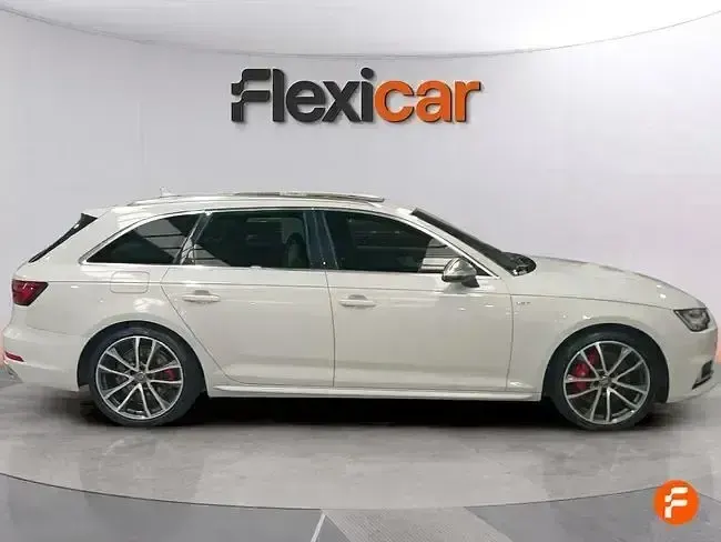 Usado Audi A4 354 CV (260 kW) 2017 Blanco Familiar