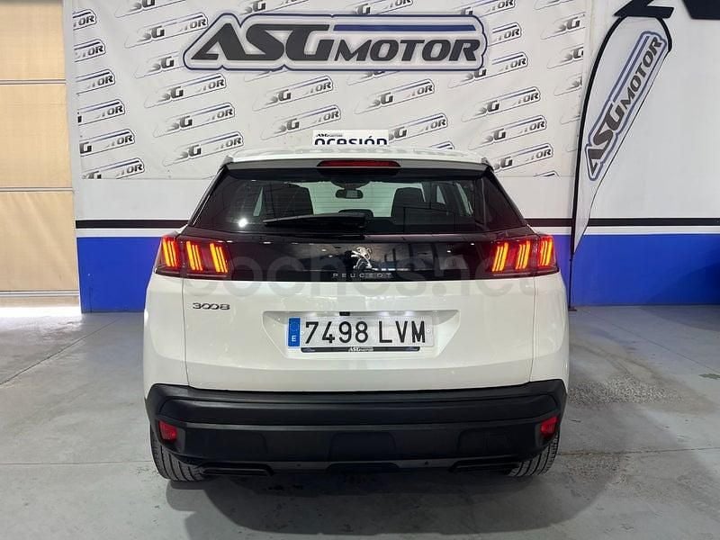 Usado Peugeot 3008 Active 130 CV (95 kW) 2022 Blanco SUV