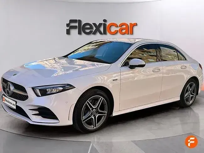 Usado Mercedes A250 218 CV (160 kW) 2022 Blanco Berlina