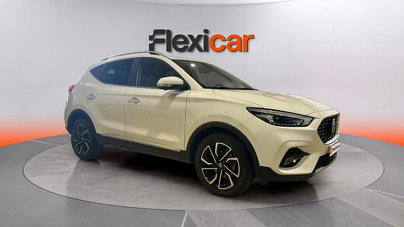 Usado MG ZS Luxury 106 CV (77 kW) 2023 Blanco SUV