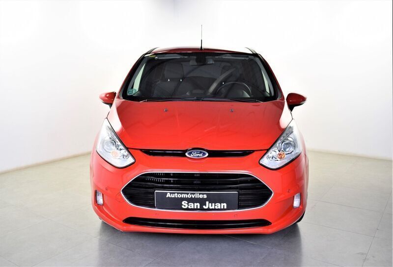 Usado Ford B-MAX Titanium 95 CV (69 kW) 2015 Rojo Monovolumen