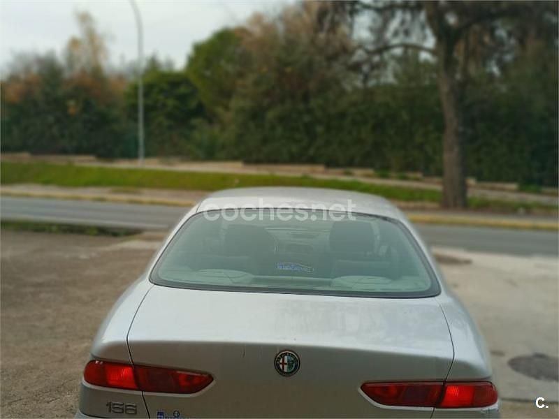 Usado Alfa Romeo 156 105 CV (77 kW) 2000 Gris / plata Berlina